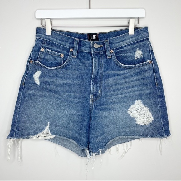 π
ΊBDG High Rise Mom Shorts Size 28 - Picture 1 of 3